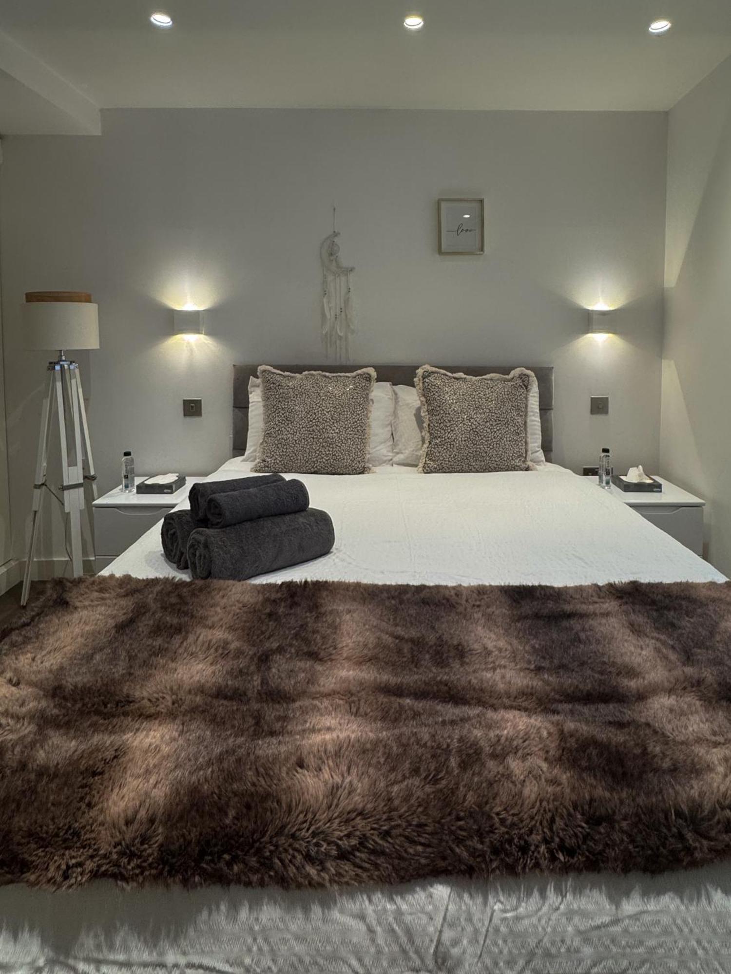 Mayfair 2 Beds Flat Near Bond Street, Opposite Selfridges On Oxford Street Londen Buitenkant foto